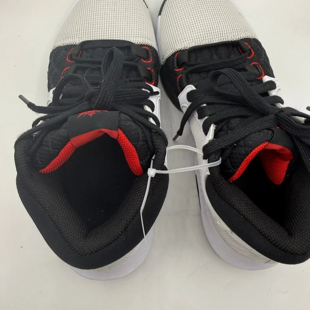 Nike LeBron Witness VIII Basketball Shoes‎ White Black FB2239-103 Mens 7 W 8.5
